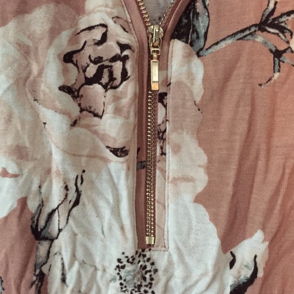 Dynamite M tank top - Picture 2 of 2